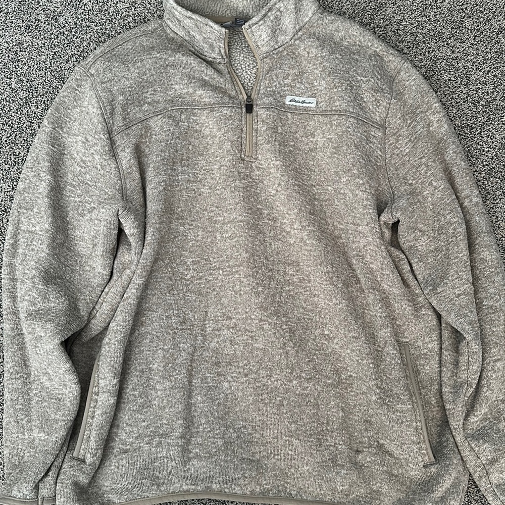 Eddie Bauer sweater with pockets